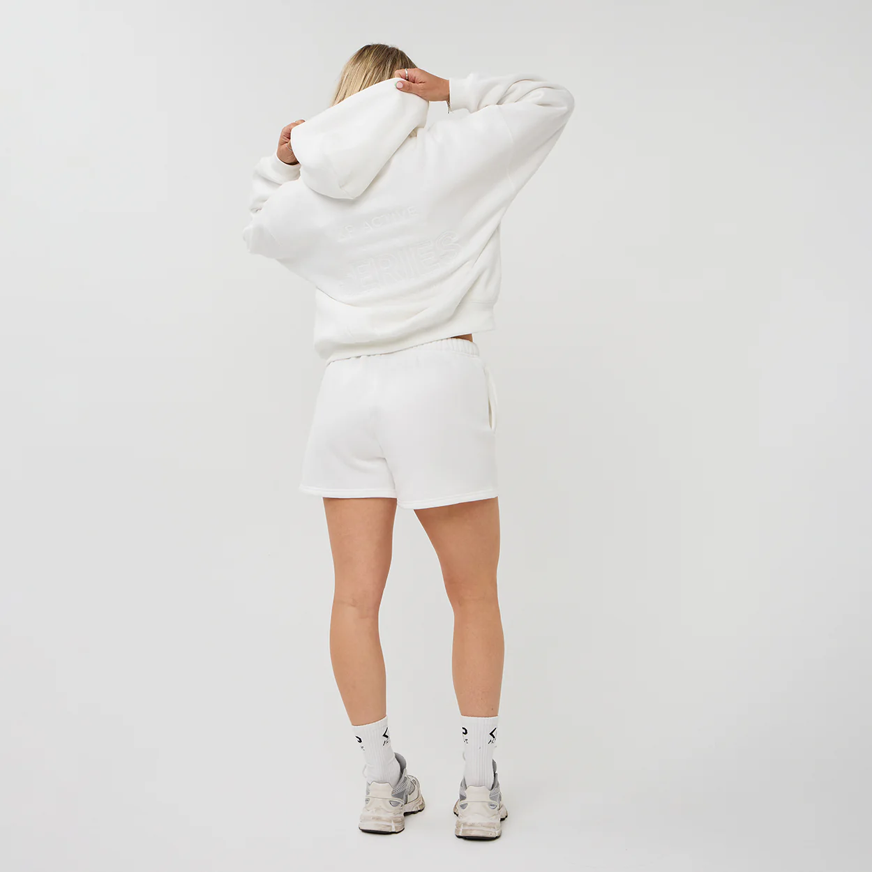 SERIES HOODIE WHITE - Image 6